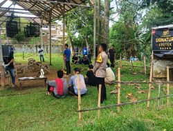 Bhabinkamtibmas Desa Maruyung Polsek Pacet Polresta Bandung Sambangi Warga
