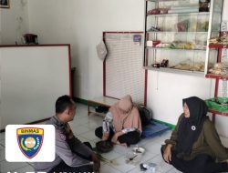Duduk Santai Bersama Ibu-Ibu PKK, Bhabinkamtibmas Desa Girimekar Sosialisasikan Bahaya TPPO