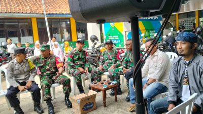 Pererat Silaturahmi Antara Polisi Dengan Masyarakat : Bhabinkamtibmas Desa Cimenyan Sambangi Wilayah Binaan
