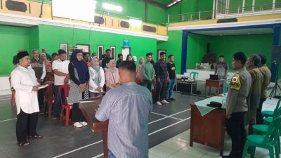 Bhabinkamtibmas Desa Lampegan Polsek Ibun Polresta Bandung Hadiri Pelantikan dan Bimtek KPPS Pengisian Anggota BPD