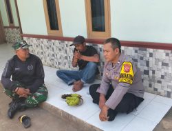 Jamin Keamanan : Anggota Bhabinkamtibmas Desa Karang tunggal Polsek Paseh Datangi Pemukiman Warga