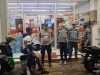 Sasar Tempat Perbelanjaan : Polisi Polsek Ibun Sambangi Minimarket di Wilayah Kecamatan Ibun