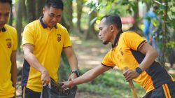 Buruh dan Polisi Kompak Bersihkan Soreang, Eco Walker May Day 2026 Jadi Simbol Kepedulian Lingkungan