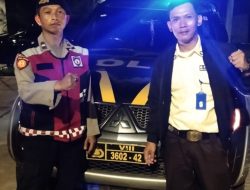 Kapolsek Cimenyan Kompol Deni Rusnandar S.H, M.H Pimpin Patroli Malam Antisipasi Gangguan Kamtibmas