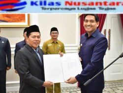 Bupati Lucky Hakim Lantik Ahmad Syadali Sebagai Pj. Sekda Indramayu