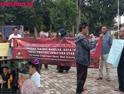 Puluhan Warga Datangi Polsek Rambutan, Protes Dugaan Kriminalisasi Kakek Anggota Siskamling