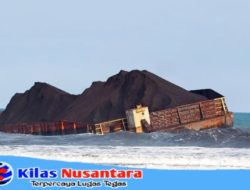 Tongkang Bermuatan Batubara Sengaja Didamparkan di Pantai Sukaresik, Langkah Darurat Cegah Pencemaran Laut
