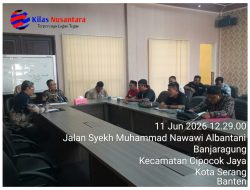 Koalisi BADDAK banten yang tergabung atas lembaga dan jurnalis, hari ini gelar aksi unjuk rasa di gedung DPRD KOTA SERANG