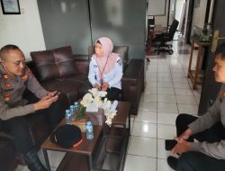 Kapolsek Ciparay AKP Sugiharto Rudi Hartono,SHm,MH laksanakan Silaturahmi dengan Kepala Puskesmas Kec.Ciparay guna terjalinnya komunikasi yang baik