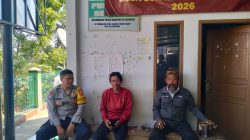Jaga Keamanan Kamtibmas : Anggota Bhabinkamtibmas Desa Sukamanah Polsek Paseh Laksanakan Kegiatan Sambang