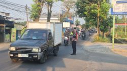 Pastikan Keselamatan Pengendara, Piket Fungsi Samapta Polsek Cangkuang Gelar Gatur Lalin Pagi