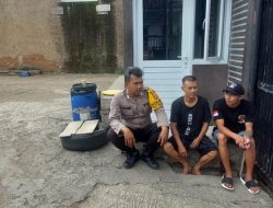 Saat Sambangi Ke Wilayah : Anggota Unit Binmas Polsek Cimenyan Tak lupa Titipkan Himbauan Kamtibmas