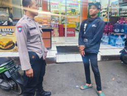 Anggota Binmas Polsek Cimenyan Titipkan Pesan Kamtibmas Saat Menyambangi Pemukiman Warga Masyarakat Binaan