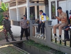 Bhabinkamtibmas dan Babinsa Desa Dayeuhkolot Perkuat Sinergitas TNI-Polri Melalui Sambang Kamtibmas