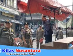 Satpol PP Kota Cimahi Tertibkan Kawasan Cimindi Dari PKL Liar Hingga Angkot Ngetem Sembaranga