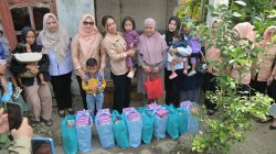 Sentuh Langsung Keluarga Penerima Bantuan, Ketua TP PKK Lampung Selatan Perkuat Pendampingan Anak Berisiko Stunting