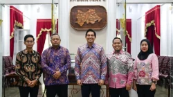 Terima Kunjungan Tim Stranas PK, Bupati Lucky Hakim Bahas Pengendalian Alih Fungsi Lahan Sawah