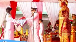 Bupati OKU Pimpin Upacara HUT RI ke-81, Sang Merah Putih Berkibar di Langit Bumi Sebimbing Sekundang