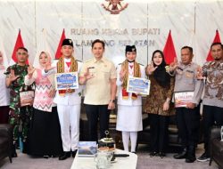 Bupati Egi Hadiahi Umrah Dua Paskibraka Nasional Asal Lampung Selatan