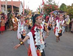 Dalam Rangka Memeriahkan HUT RI ke-81 Desa Boreng Menggelar Pawai Karnaval Dengan Begitu Meriah dan Spektakuler