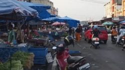 Kondisi Jalan Belimbing Pasar Panorama Diduga Semakin Semrawut,Lahan Parkir Dipenuhi Pedagang,Satpol PP Diminta Segera Menertibkan, 