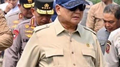 Presiden Republik Indonesia Prabowo Subianto Pimpin Rapat Darurat Karlahut Diriau Hari ini