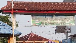 Terkesan Menutup Diri! Pihak TU SDN 82 Hibrida Kota Bengkulu Diduga Menghalangi Wartawan Meliput Kegiatan Revitalisasi Wajib Surat Permohonan Lebih Dahulu,