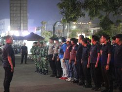 Perkuat Keamanan dan Ketertiban Lapas Kelas IIA Kuningan Bersama Tim Gabungan Gelar Razia Dadakan disertai Tes Urine Terhadap Warga Binaan Pemasyarakatan (WBP)