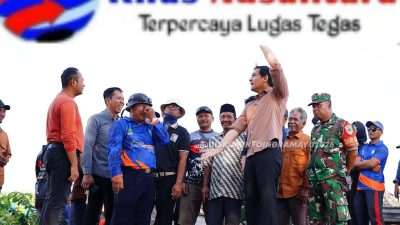 Tinjau Proyek Pembangunan Jembatan di Jatimulya,Bupati Lucky Hakim Minta Kendaraan Roda Dua dan Roda Empat yang Boleh Melintas