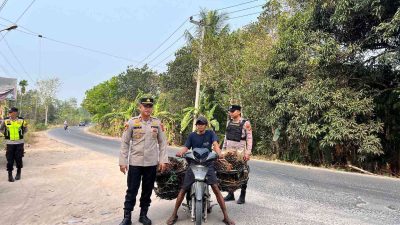 Kapolsek Rantau Alai Pimpin Patroli Mitigasi Karhutla, Cegah Kebakaran Meluas di Musim Kemarau
