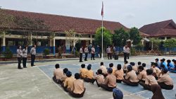 Edukasi Tertib Berlalu Lintas Sejak Dini, Sat Lantas Polres Kuningan Gelar Program Polisi Sahabat Generasi Muda di SMPN 1 Selajambe