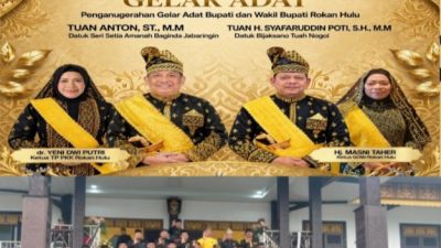 Bupati dan Wakil Bupati Rohul Resmi terima Anugerah kebesaran Adat Melayu