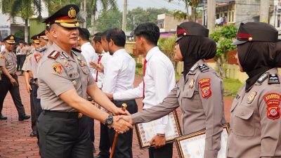 Polresta Bandung Gelar Upacara Hari Sumpah Pemuda ke-98, Berikan Penghargaan kepada Personel Berprestasi