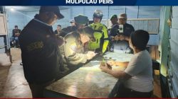 Jelang Malam Pesta Rakyat, Polsek Ujung Batu Gelar Patroli Gabungan, Petugas Amankan Tuak & Dua Wanita