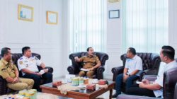 Terima Audensi PLN, Wali Kota Tebing Tinggi Minta Percepatan Listrik Kolam Renang Pemko dan Penerangan Jalan